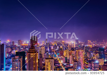 2022年柬埔寨最新首都金邊夜景 93954725