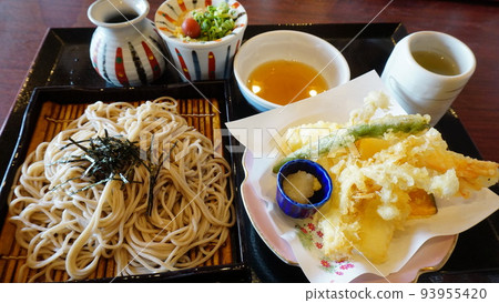 Tempura soba 93955420