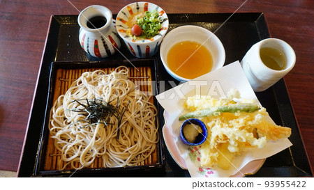 Tempura soba 93955422