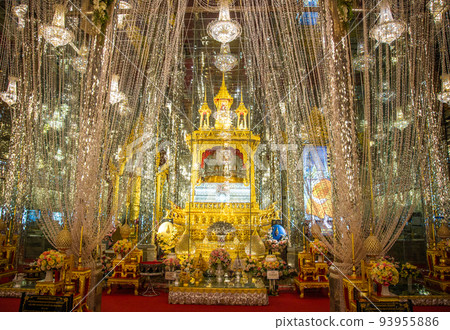 Wat Chantaram and Wat Tha Sung temple, Crystal Sanctuary 100 m long, in Uthai Thani, Thailand Wat Chantaram and Wat Tha Sung temple, Crystal Sanctuary 100 m long, in Uthai Thani, Thailand 93955886