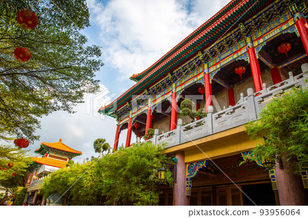 Wat Boromracha Kanchanapisek Anusorn or Wat Leng Noei Yi 2 chinese complex in Bang Bua Thong Wat Boromracha Kanchanapisek Anusorn or Wat Leng Noei Yi 2 chinese complex in Bang Bua Thong 93956064