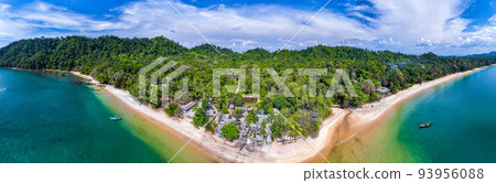 Aerial view of Koh Phayam beach in Ranong, Thailand Aerial view of Koh Phayam beach in Ranong, Thailand 93956088