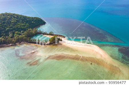 Aerial view of Thong Sala pier, boat and koh Tae Nai in koh Phangan, Thailand 93956477