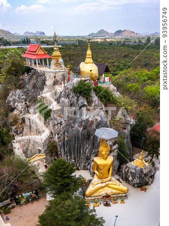 Champathong Cave Meditation Center or Thum Jum Pa Thong Priest Camp Site, Religious ritual venue in 93956749