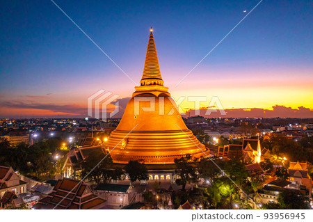 Aerial view of Phra Pathom Chedi biggest stupa in Nakhon Pathom, Thailand 93956945