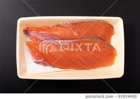 Autumn salmon (produced in Hokkaido) 93959490