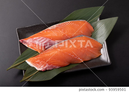 Autumn salmon (produced in Hokkaido) Autumn salmon (produced in Hokkaido) 93959501