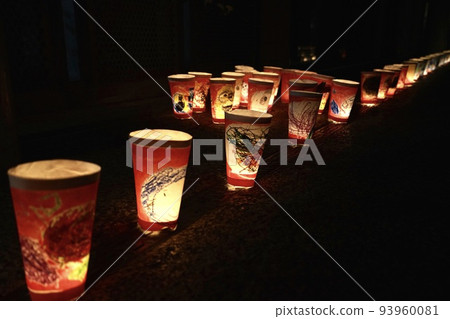 Light Festival -Roads wrapped in warm light- 93960081