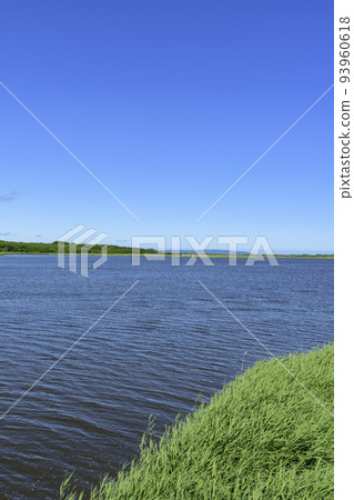 Hokkaido Lake Tofutsu early summer 93960618