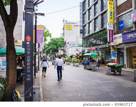 Insa-dong, Seoul 93963717