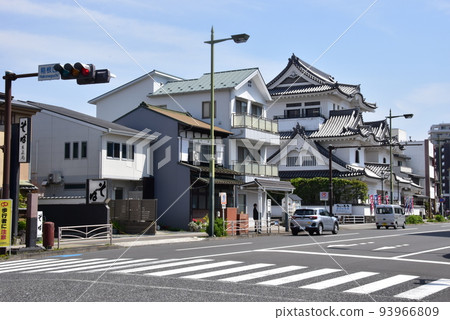 田原市國道1號箱根口十字路口東呂總店 田原市國道1號箱根口十字路口東呂總店 93966809
