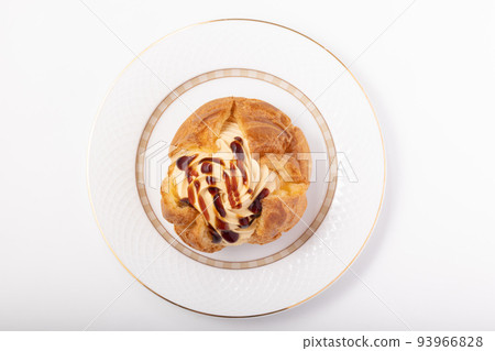 Custard Pudding Cream Puff Custard Pudding Cream Puff 93966828