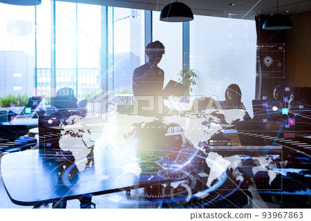 商業場景 三人行 93967863