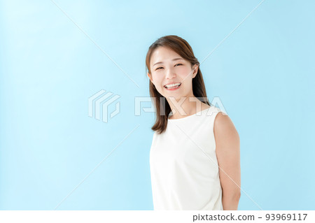 Woman blue back 93969117