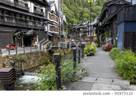 Street of Ginzan Onsen 93973110