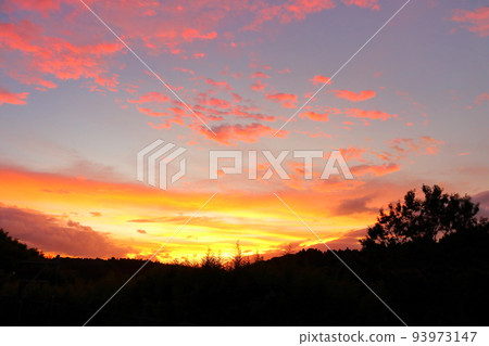 日落天空雲彩 93973147