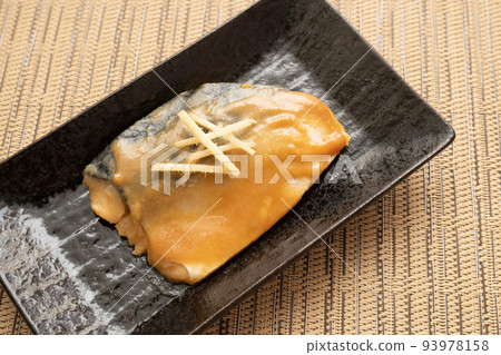 用鯖魚燜鯖魚 93978158