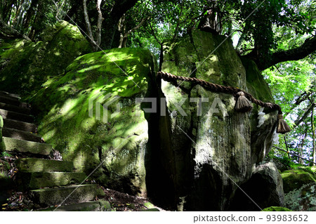 神谷立宮裂岩 93983652