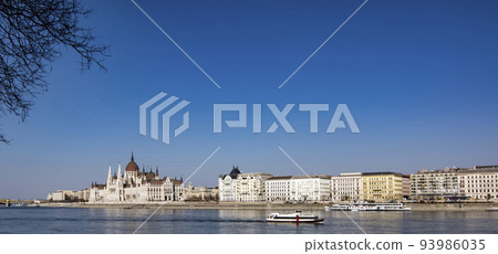 Cityscape with Building of Hungarian Parliament 93986035