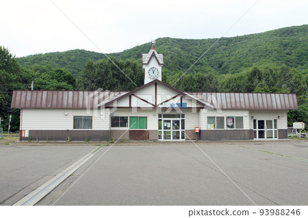 Shirataki Station JR Shirataki Station A45 Conventional line No. 1 station in Japan Sekihoku Main Line Sekihoku Line Shirataki Station JR Shirataki Station A45 Conventional line No. 1 station in Japan Sekihoku Main Line Sekihoku Line 93988246