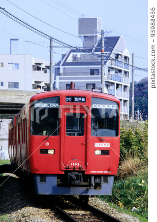 Kiha 200 series diesel train running near Wajiro Station on the Kashii Line (JR Kyushu) 93988436