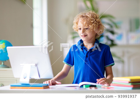 Online remote learning. School kids with computer. 93991937