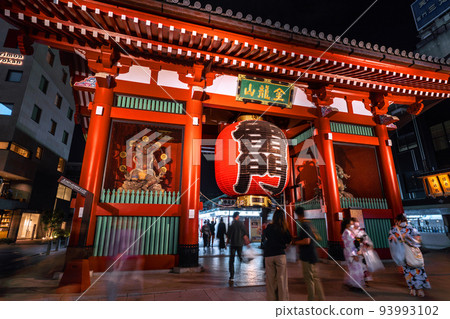 日本東京城市景觀最多 6 週......沒有行動限制。 Sensoji Temple和Kaminarimon仍然像以前一樣在晚上很熱鬧= 9月3日 日本東京城市景觀最多 6 週......沒有行動限制。 Sensoji Temple和Kaminarimon仍然像以前一樣在晚上很熱鬧= 9月3日 93993102