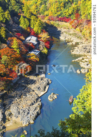 Arashiyama in autumn as seen from the Arashiyama Park observatory 93994761