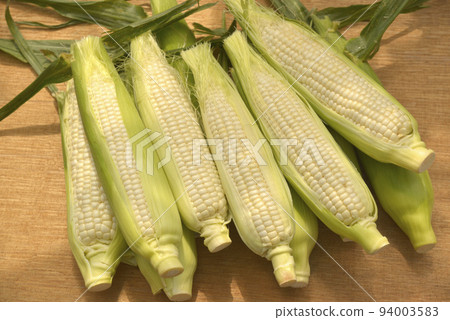 Fresh corn Fresh corn 94003583