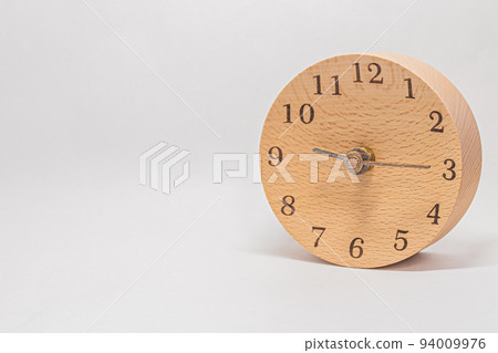 Wooden clock time time time 94009976