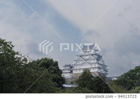 Himeji Castle, moat and surrounding forest in summer 94013723