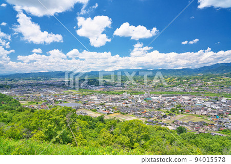 [View of Tsuyama City from Jinnan Bizan Observatory] Iguchi, Tsuyama City, Okayama Prefecture 94015578