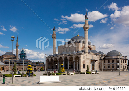 Central square of Konya with Selimiye Mosque and stele with name of city 94016311
