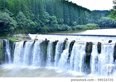 Chinda Falls Chinda Falls Bungo Ono Geopark Bungo Ono City, Oita Prefecture Chinda Falls Chinda Falls Bungo Ono Geopark Bungo Ono City, Oita Prefecture 94018720