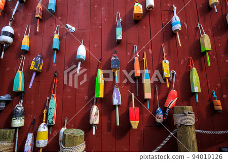 Colorful lobster floats 94019126