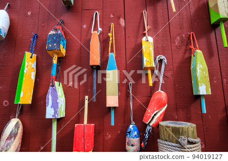 Colorful lobster floats 94019127