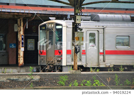 Rumoi Main Line Rumoi Station and Type Kiha 54 Rumoi Main Line Rumoi Station and Type Kiha 54 94019224