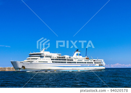 [新潟縣/佐渡] 8月進入佐渡兩津港的Okesa Maru 94020578