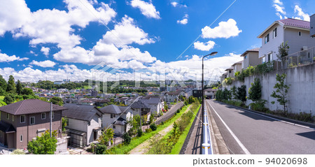 《東京》八王子市,東京近郊的住宅區 《東京》八王子市,東京近郊的住宅區 94020698