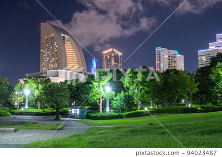 《神奈川縣》港未來臨港公園夜景 《神奈川縣》港未來臨港公園夜景 94023487