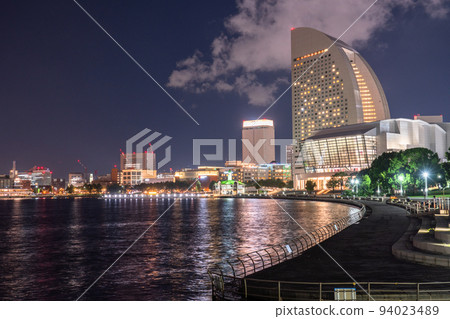 《神奈川縣》港未來臨港公園夜景 《神奈川縣》港未來臨港公園夜景 94023489