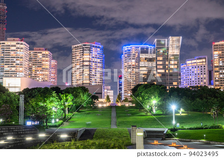 "Kanagawa Prefecture" Night view of Minatomirai Rinko Park Tower Mansion 94023495
