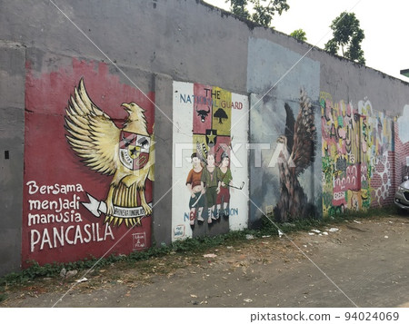 Mural painting in Yogyakarta Caricature Mural painting in Yogyakarta Caricature 94024069