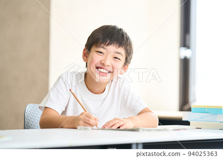 小學三年級學生學習小學四年級暑期課程考試 94025363