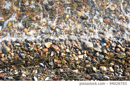 Pebble stones in the sea (beach) 94026783