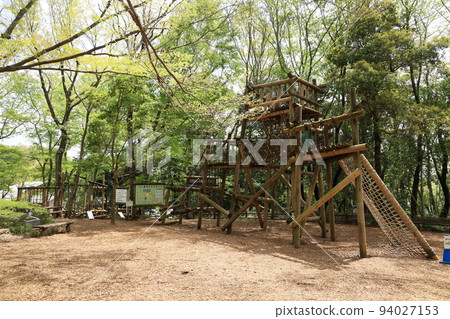 公園內的運動設施 公園內的運動設施 94027153