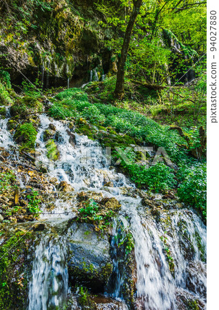 Shirahone Onsen Ryujin Falls 94027880