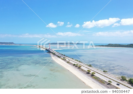 Henza Underwater Bridge 94030447