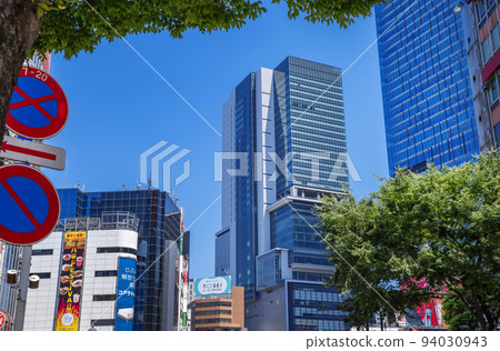 The cityscape of Shibuya Dogenzaka and the building of "Shibuya Hikarie" (July 2022) The cityscape of Shibuya Dogenzaka and the building of "Shibuya Hikarie" (July 2022) 94030943