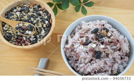 Mixed grain rice (15 grain rice) image Mixed grain rice (15 grain rice) image 94036733